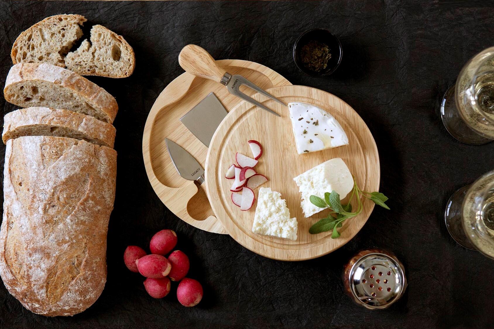 Picnic Time Brie Cheese Cutting Board