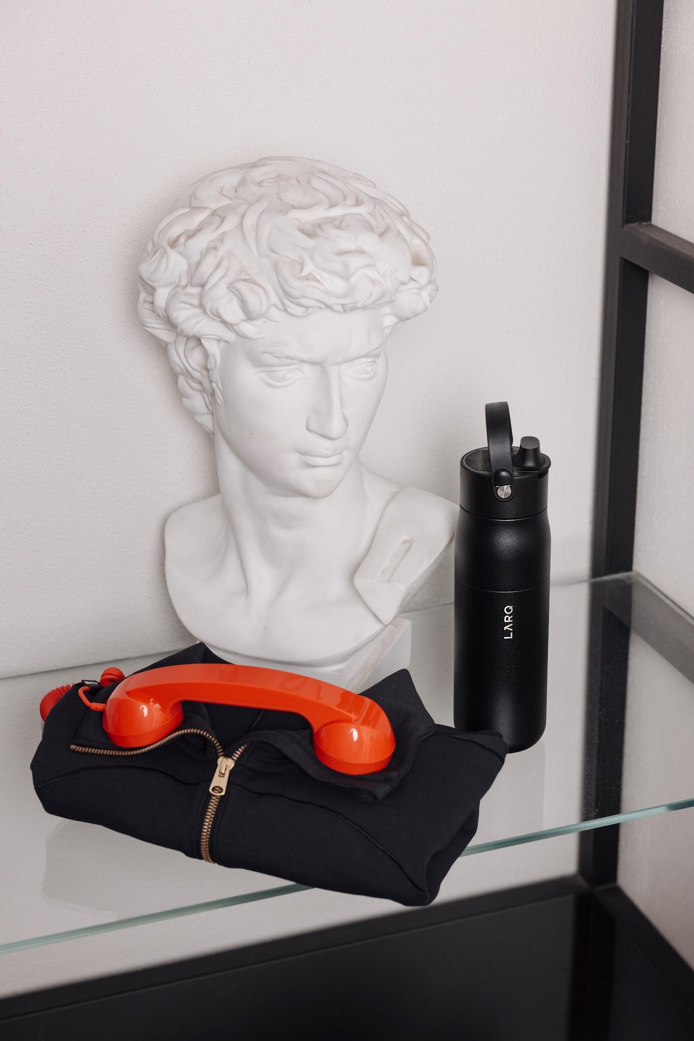 Puravis Water bottle & Women's Half Zip & Pop Phone