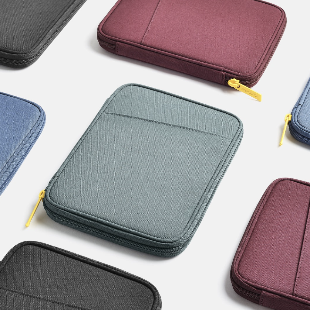 Baronfig Water Resistant Notebook and Pen Holder