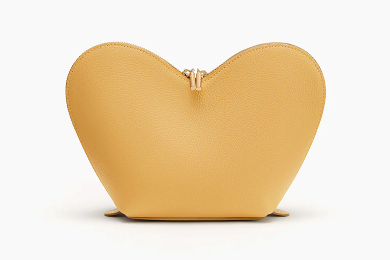 Cuyana Heart Case